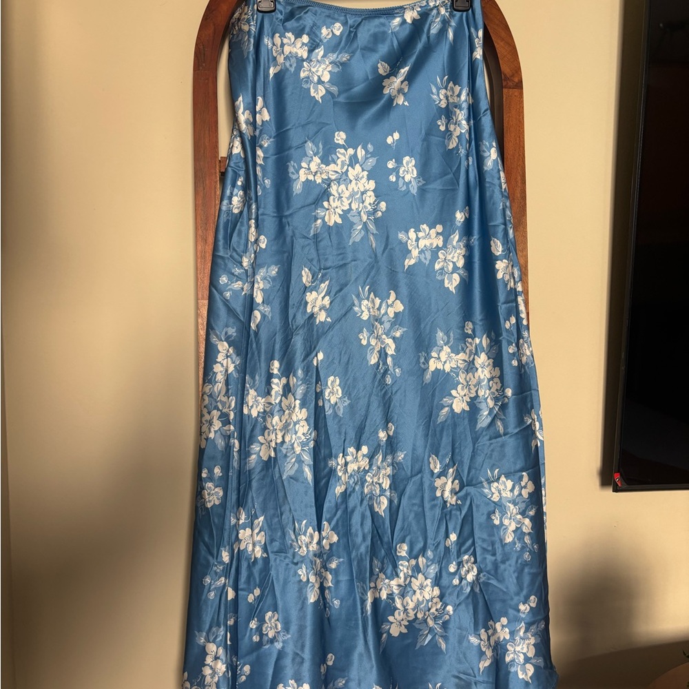 Reformation Blue Floral Midi Skirt - Picture 2 of 3